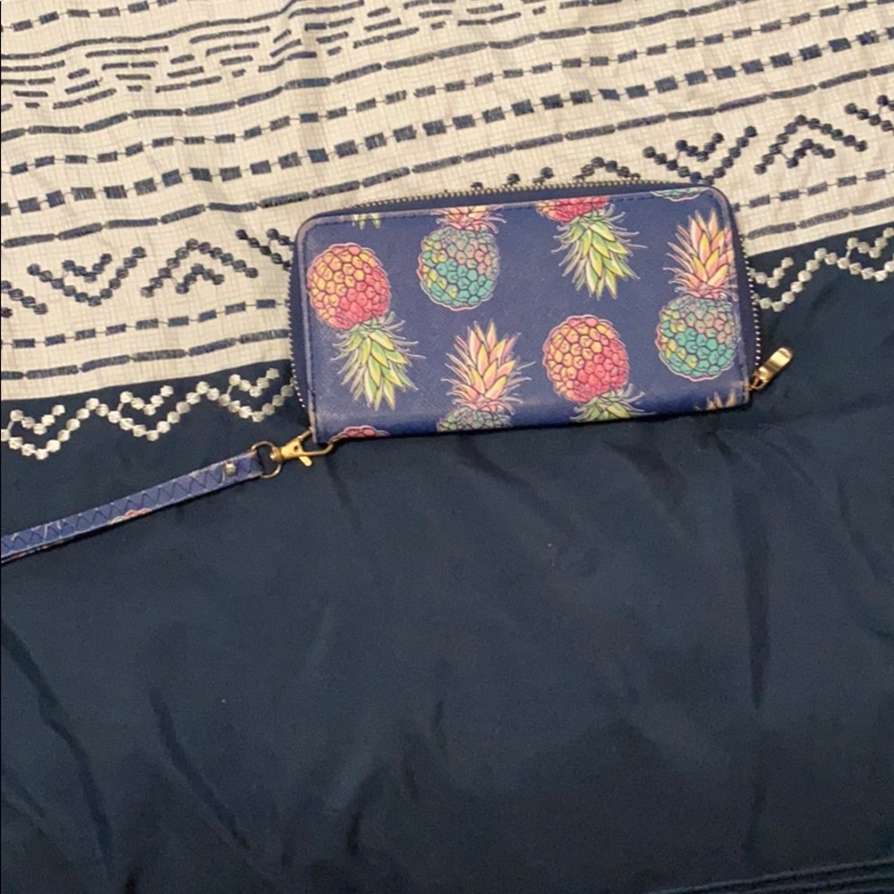 Pineapple wristlet wallet